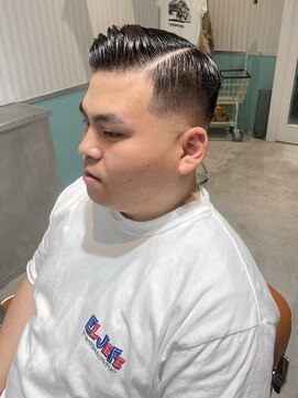 エルエフェ(EL JEFE) スキンフェード/パートスタイル/ハードパート［東中野］