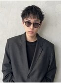 センターパートニュアンスパーマ刈り上げツーブロックメンズヘア