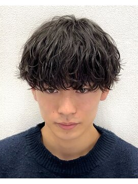 オーシャントーキョーセンダイ(OCEAN TOKYO SENDAI) 韓国ショートマッシュ刈り上げツーブロック波巻きシャドウパーマ