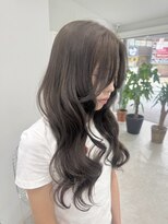 シック(CHIC)&nbsp;オリーブグレー/透明感カラー/レイヤーカット/顔まわりカット