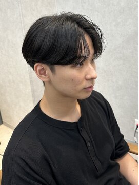 ジーナ 天神(Zina) 毛流れセンターパート(メンズカット/ダウンパーマ/ナチュラル)