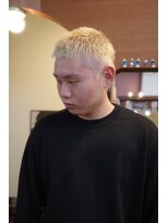 エディ(Edy)&nbsp;スパイキーショートケアブリーチ眉毛カット抜け感ブロンド岡山