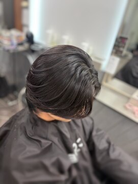 コア 新宿(CORE) ナチュラルセンターパート×ニュアンスパーマ