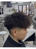 ザ クロー(THE CROW)&nbsp;ツイストスパイラルセンターパートニュアンスパーマツイスパ