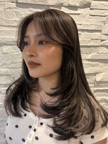 ノラキチジョウジ(NORA KICHIJOJI)&nbsp;暗めハイライト太め細めmix毛流れレイヤーカットコントラスト