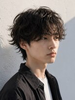 マナ 阪神尼崎(MANAZ)&nbsp;12. ニュアンスパーマ/センターパート/黒髪/メンズ