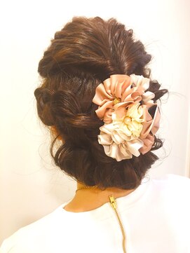 ロアール 楠(LOAOL KUSUNOKI) 華やかヘアセット（ボブベース）