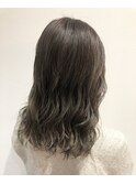 カーキグレージュ×ラフカール