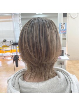 リンクヘアー ミディアムウルフレイヤー