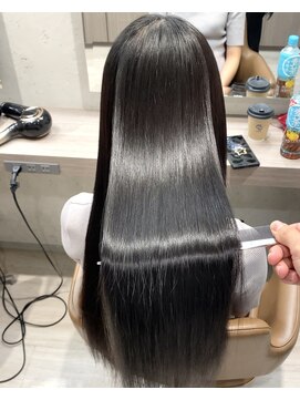 キュア 表参道(CURE) 黒髪/グレージュカラー/ココアベージュ/ヘルシーロング[表参道]