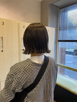 ブロッサム 東中野店 小顔ストレートボブ黒髪グレージュダークアッシュモード