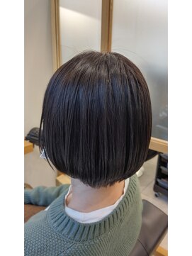 リュクスバトーバイトリコ 船橋南口店(Luxe BATEAU by tricot) #暗髪#ショートボブ
