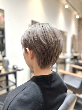 ヴァン カウンシル 王子(VAN COUNCIL) かわいいとかっこいいの共演 Wカラー×ボーイッシュショート#1