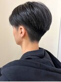 刈り上げ　爽やかショートマッシュ　ツーブロック　20代