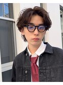 透明感のあるブラウンカラーとパーマで抜け感アップスタイル