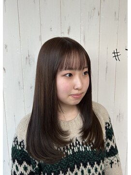 ゼゼ(zeze) 韓国風レイヤー/イメチェン/外ハネボブ/美髪/ワイドバング/髪型