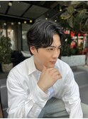 センターパートスパイキーショートフェザーパーマダークアッシュ