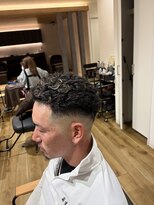 アフィネ ヘアライフデザイン(Affiner HAIR LIFE DESIGN)&nbsp;極道パーマ × スキンフェード