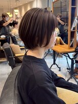ヘアーカッティングガーデン ジャック モアザン 梅田店&nbsp;クールダークブラウン×前上がりライン　Aラインショートボブ