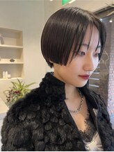 スロウ 代官山(Sraw) ラインのあるショート ハンサムショート 顔まわりカット