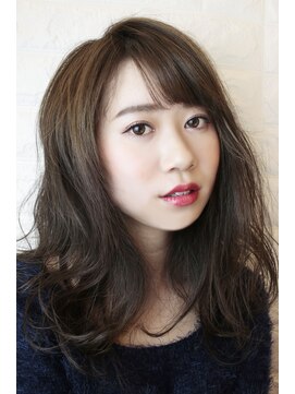 ウーロス(uros.) 透明感☆ウェーブベージュ