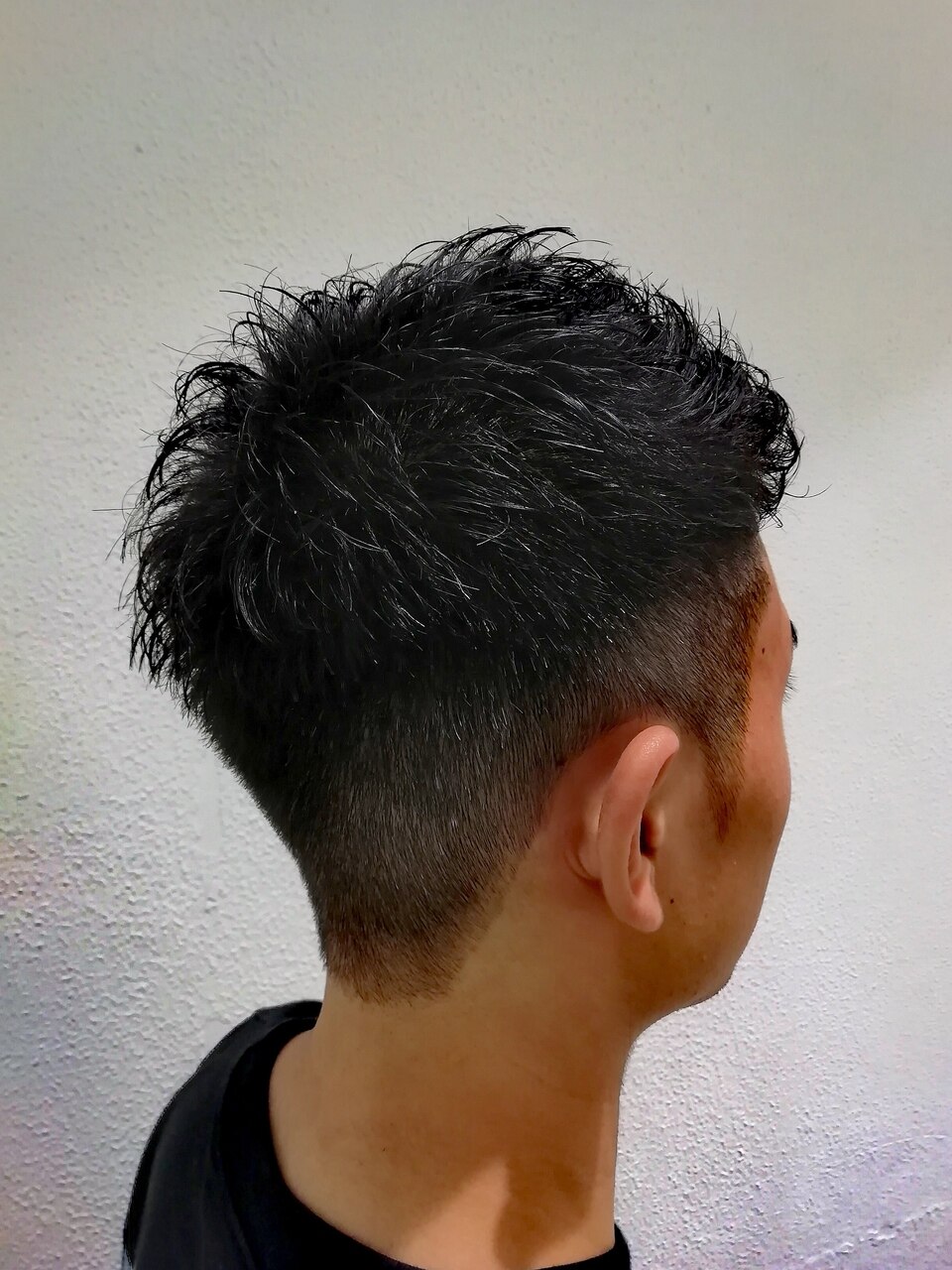 高めのウエイトのツーブロックスタイル：L038240188｜アッシュ 元住吉