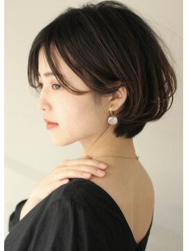 サーカス バイ ビュートリアム 青山(CIRCUS by BEAUTRIUM) 手入れ簡単 前髪長め 毛先ワンカール ショートボブ