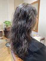 ムスビ(hair musubi) ウェーブをしっかりふわっと