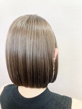 ラフューネ(Raffune) ワンレングス