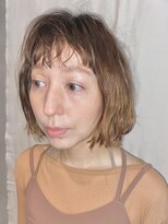 オマ(Oma)&nbsp;ニュアンスカラー/外ハネボブ/ウェーブヘア