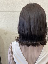 くびれミディアムヘア