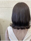 くびれミディアムヘア