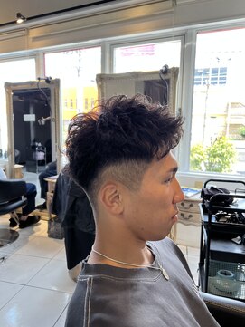 アイズ 海老名(AIZU) ピンパーマ　ワンカールパーマ　ツイストパーマ　メンズパーマ