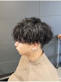 刈り上げマッシュ波巻きツイストスパイラルパーマメンズ
