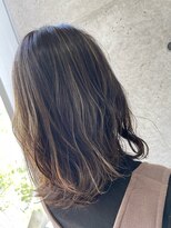 ニーゼロゼロナナ(2007)&nbsp;外ハネスタイル