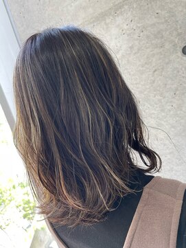 ニーゼロゼロナナ(2007) 外ハネスタイル