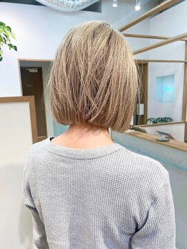 ウィット(wit) beige