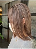 大人シアーベージュミニウルフボブミディアムレイヤー