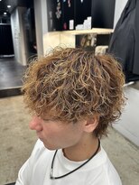 ライズ 渋谷店(RISE)&nbsp;ブリーチパーマ／渋谷メンズパーマ／波巻きパーマ