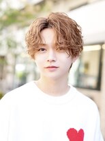 オーシャントーキョー 心斎橋(OCEAN TOKYO WEST)&nbsp;波巻きパーマツイストスパイラルパーマセンターパートウルフ