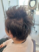 タヤ 町田店(TAYA)&nbsp;ラフな動きと立体感こなれた印象に仕上げた長めショートスタイル