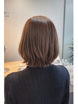 アメリ(ameri) 【ameri akari】レイヤーボブ/透明感ベージュ/肩上ボブ/外ハネ