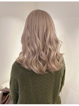 melt.tokyo【メルトトウキョウ】【4月中旬NEW OPEN（予定）】 インナーカラー/トリートメント/デザインカラー/ペールピンク