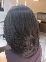 カシー(Casii)&nbsp;50代からはまとまるミディアムレイヤーがイチオシ