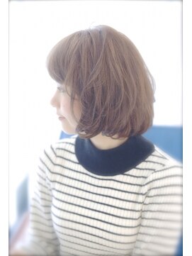 スタジオ 渋谷 原宿(Stujio) 耳かけ×大人かわいいナチュラルボブ