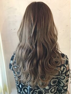 アドール(ADOR) ADOR TSUYOSHI アッシュグレージュ