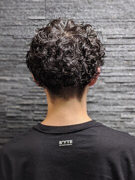 ヒロギンザ 青山店(HIRO GINZA) 強めパーマスタイル