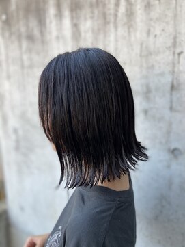 フルール たまプラーザ(Fleur) ☆ツヤ髪切りっぱなし外ハネボブ☆ 佐々木 竜太