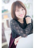 オリーブグレージュで大人かわいいナチュラル小顔ボブ