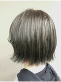 個性的にグリーンハイライトボブ